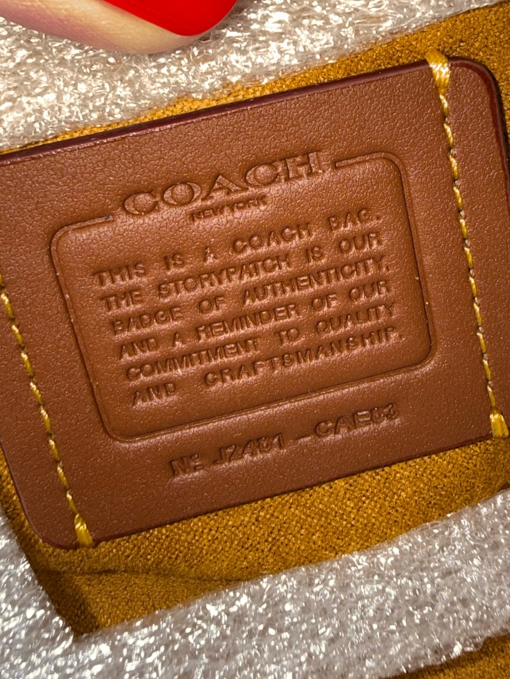 Coach Cherry-Print Jonie NWT - Picture 10 of 10